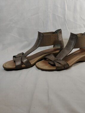 THE FLEXX Metalic Leather T-bar Sandals